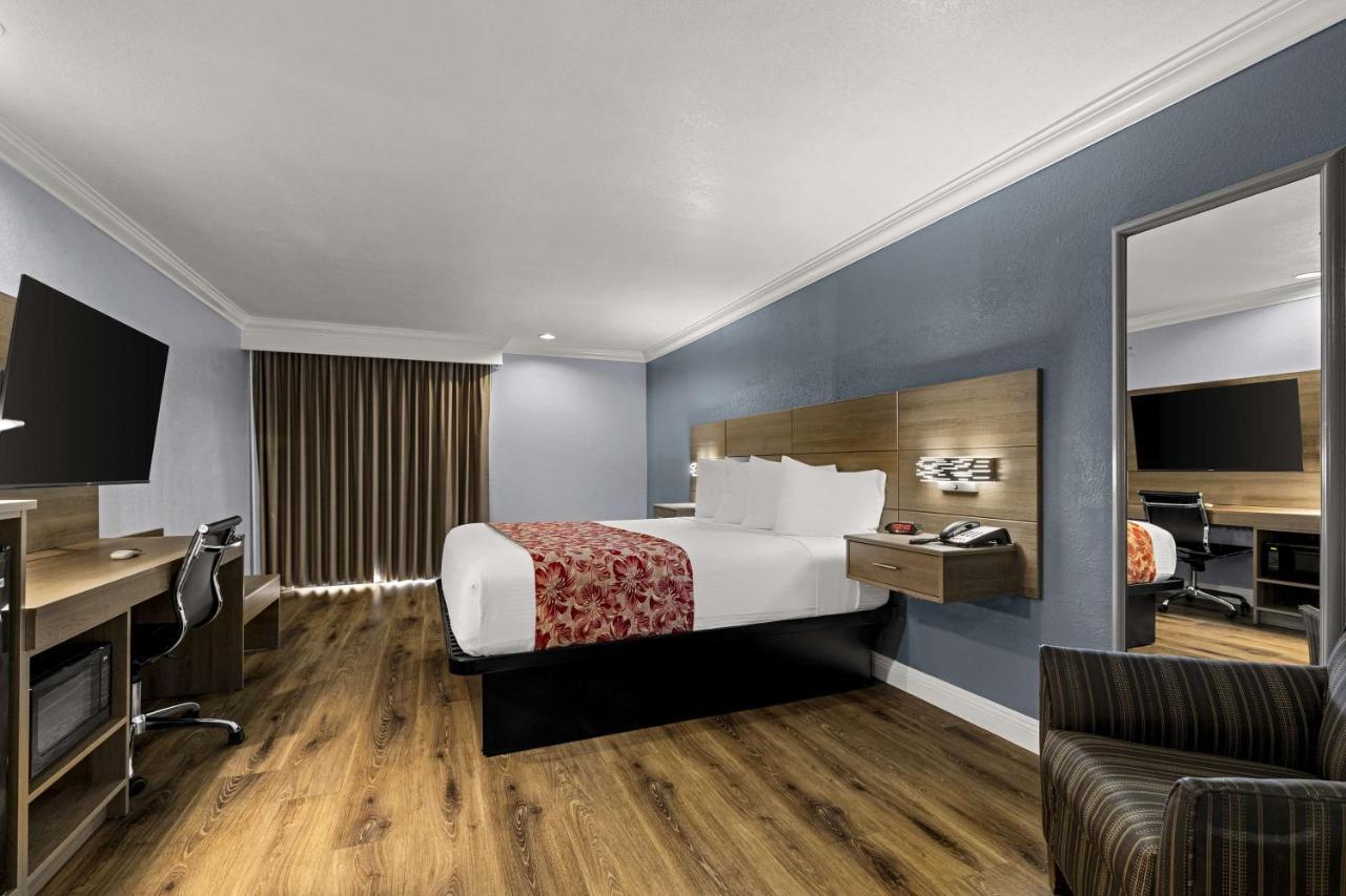 Best Western Moreno Hotel y Suites Moreno Valley Exterior foto